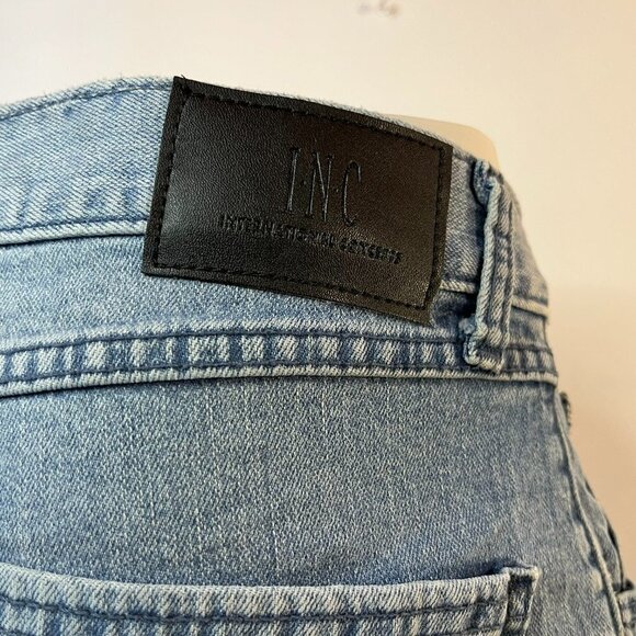 INC International Concepts Men's Modern Boot Light Wash Jeans - Size 36 x 30 NWT - Picture 5 of 6